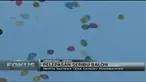 Komunitas Wisata Grobogan menerbangkan seribu balon di Bukit Cinta Jatipohon, Grobogan, Jawa Tengah.