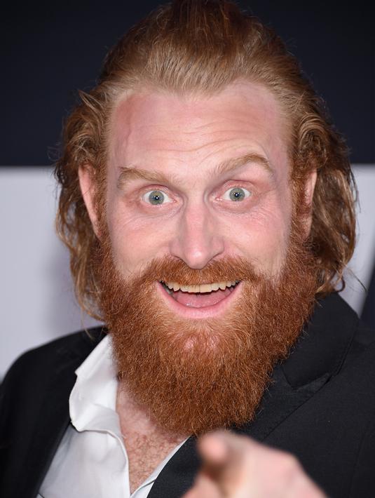 Aktor Kristofer Hivju saat menghadiri premier The Fate Of The Furious di Radio City Music Hall, New York, AS, 8 April 2017. Terinfeksi virus corona COVID-19, Kristofer Hivju menyebut bahwa saat ini dia tengah mengisolasi diri bersama keluarganya di Norwegia. (Dimitrios Kambouris/Getty Images/AFP)