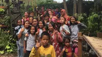 Resa Boenard Dirikan Sanggar Edukasi Untuk Anak Bantar Gebang
