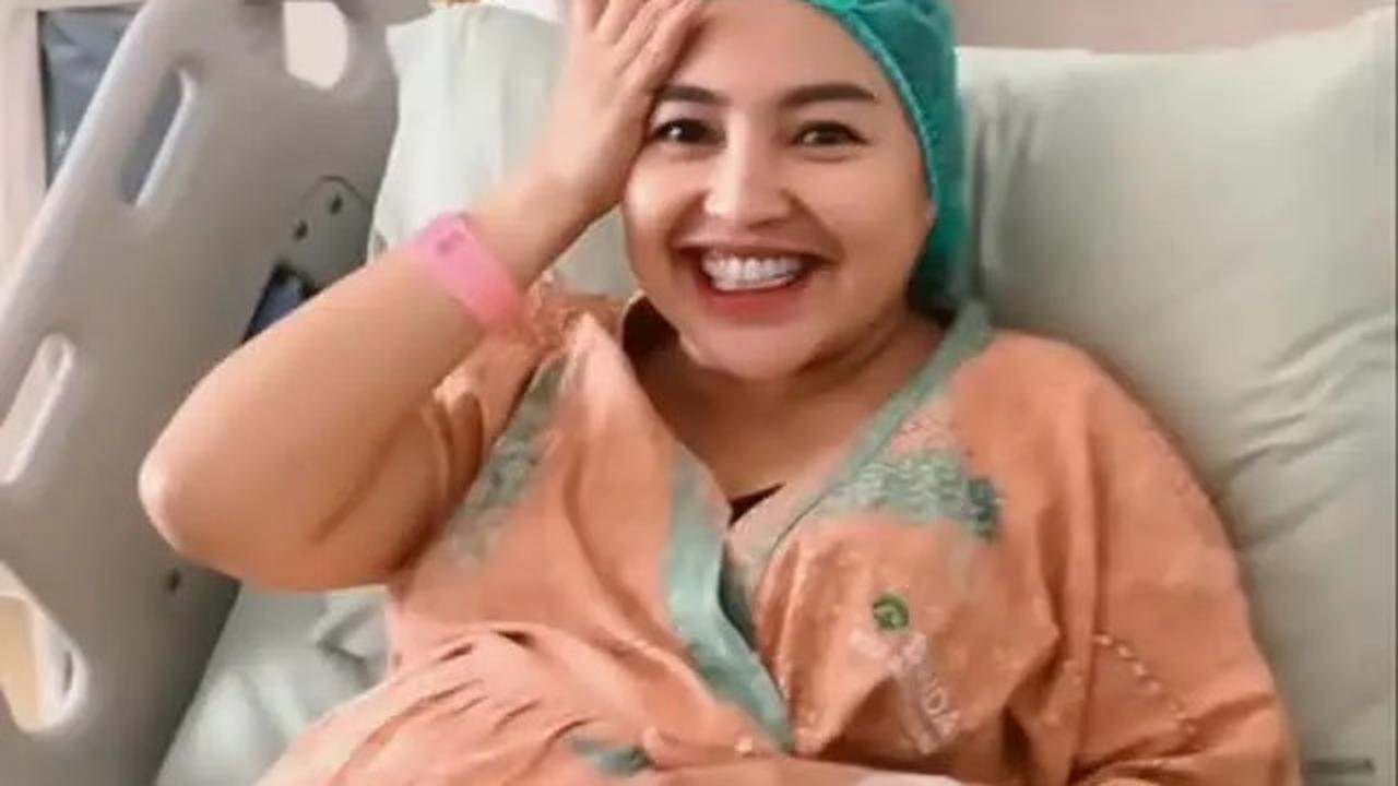 Dukacita 6 Artis Setelah Mpok Alpa Meninggal Dunia, Baim Wong Tak Percaya Sampai Cek Google