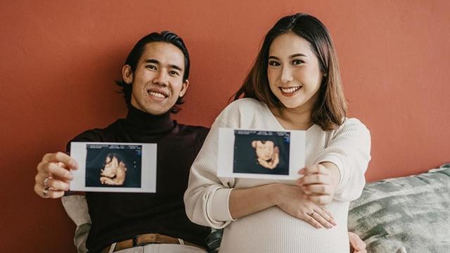 7 Potret Maternity Shoot Istri Bek Persija Ryuji Utomo Indonesia Bola Com
