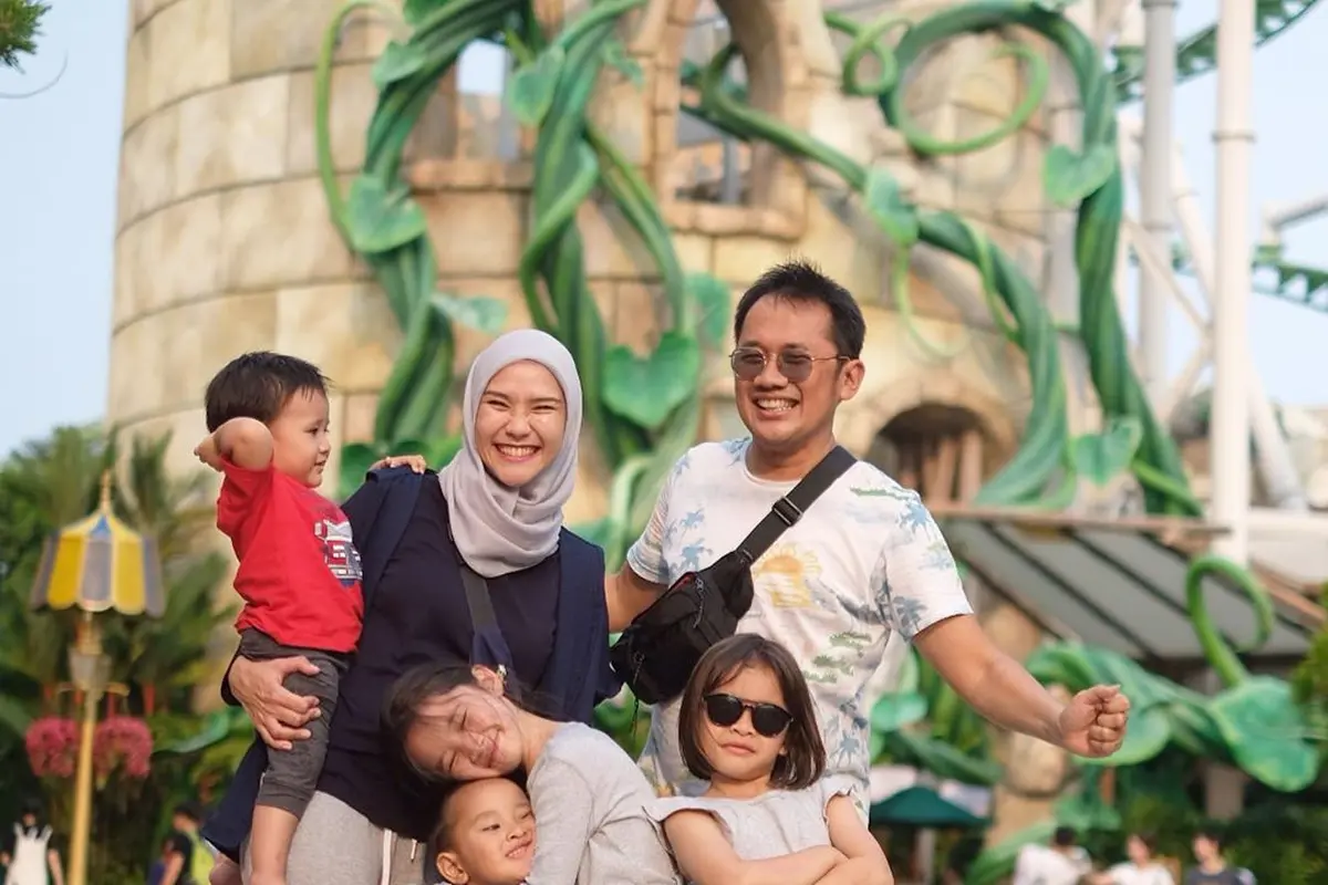 [Fimela] Zaskia Adya Mecca