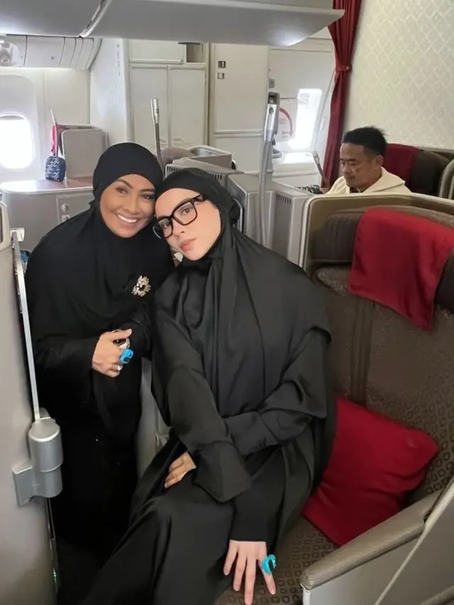Alyssa Daguise Umroh