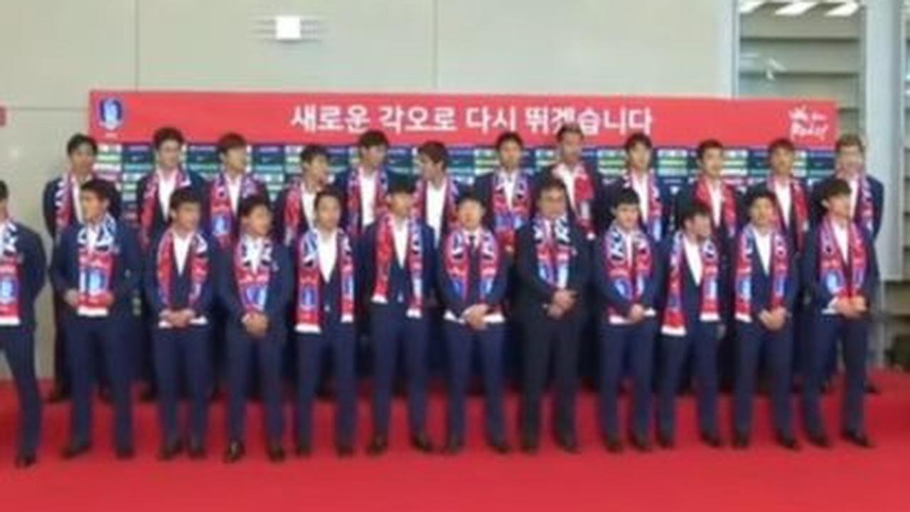 Shin Tae-yong Dilempari Telur dan Bantal Guling<br>