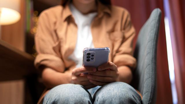 Dampak media sosial terhadap kesehatan mental