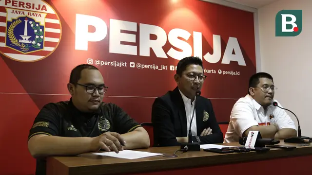 konferensi pers persija
