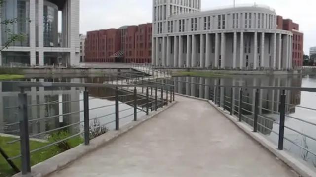 7 Tempat Terkenal Dunia dan Tiruannya di China, Mirip Enggak?