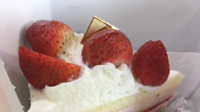 Mengicip Chateraise, Cake Lembut dan Segar dari Jepang