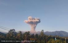 Gunung Dukono Erupsi Lagi, Abu Vulkanik Menyeruak 2.300 Meter