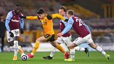 Pedro Neto dikenal sebagai pemain yang kerap merepotkan pertahanan lawan dengan kecepatannya. Penyerang Wolverhampton itu mencatatkan kecepatan tertinggi sebesar 36,86 km/jam. (AFP/Laurence Griffiths)