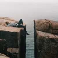 Nggak perlu menghakimi diri sendiri. (Sumber foto: unsplash.com)