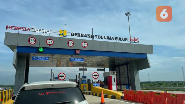 Gerbang Tol Lima Puluh