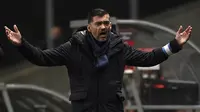 Sergio Conceicao. Bermain di Lazio selama 2 musim, yaitu 1998-1999 dan 1999/2000 dan selama 2 musim itu pula diarsiteki oleh Sven Goran Eriksson. Sebagai manajer telah menangani 5 klub Portugal dan 1 klub Prancis. Musim ini masih menjadi manajer tim Porto. (AFP/Miguel Riopa)