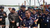 Direktur Jenderal Pengawasan Sumber Daya Kelautan dan Perikanan, KKP, Pung Nugroho Saksono memberikan keterangan&nbsp;mengenai insiden&nbsp;pembakaran satu&nbsp;kapal patroli KKP. (Dok KKP)