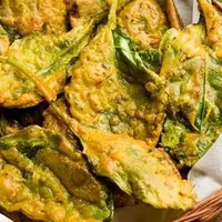 Ilustrasi Keripik Bayam Crispy Credit: Merdeka.com