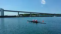 Mutiara Rahma Putri dan Melani Putri menjalani debut Olimpiade saat turun di nomor Lightweight Women’s Double Scull Olimpiade Tokyo 2020, yang berlangsung di Sea Forest Waterway, Sabtu (24/7). (NOC Indonesia)