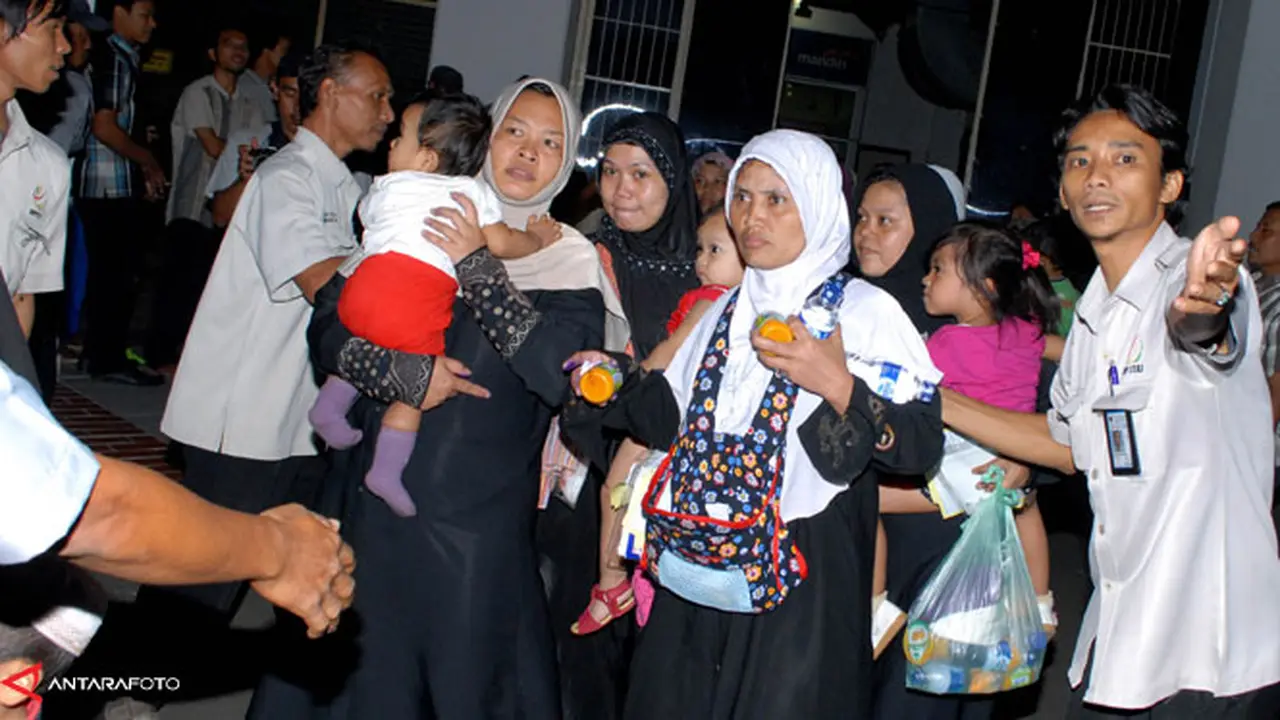 tki-overstay-131110c.jpg