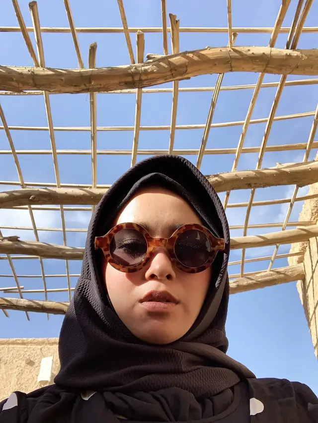 Sering Tampil Tomboi, Pesona 7 Seleb Pakai Hijab Ini Bikin Pangling