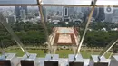 Suasana revitalisasi  taman sisi selatan Monunem Nasional, Jakarta, Rabu (29/1/2020). Berdasarkan hasil rapat koordinasi bersama DPRD DKI Jakarta, Sekretaris Daerah (Sekda) DKI Jakarta Saefullah memutuskan menghentikan sementara proyek revitalisasi kawasan Monas. (Liputan6.com/Herman Zakharia)
