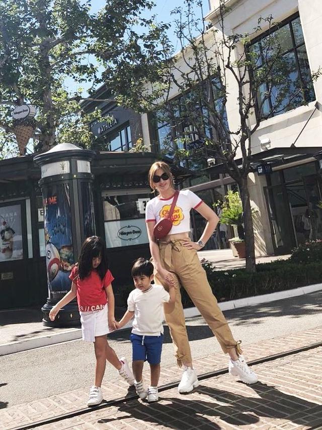 [Bintang] Nia Ramadhani