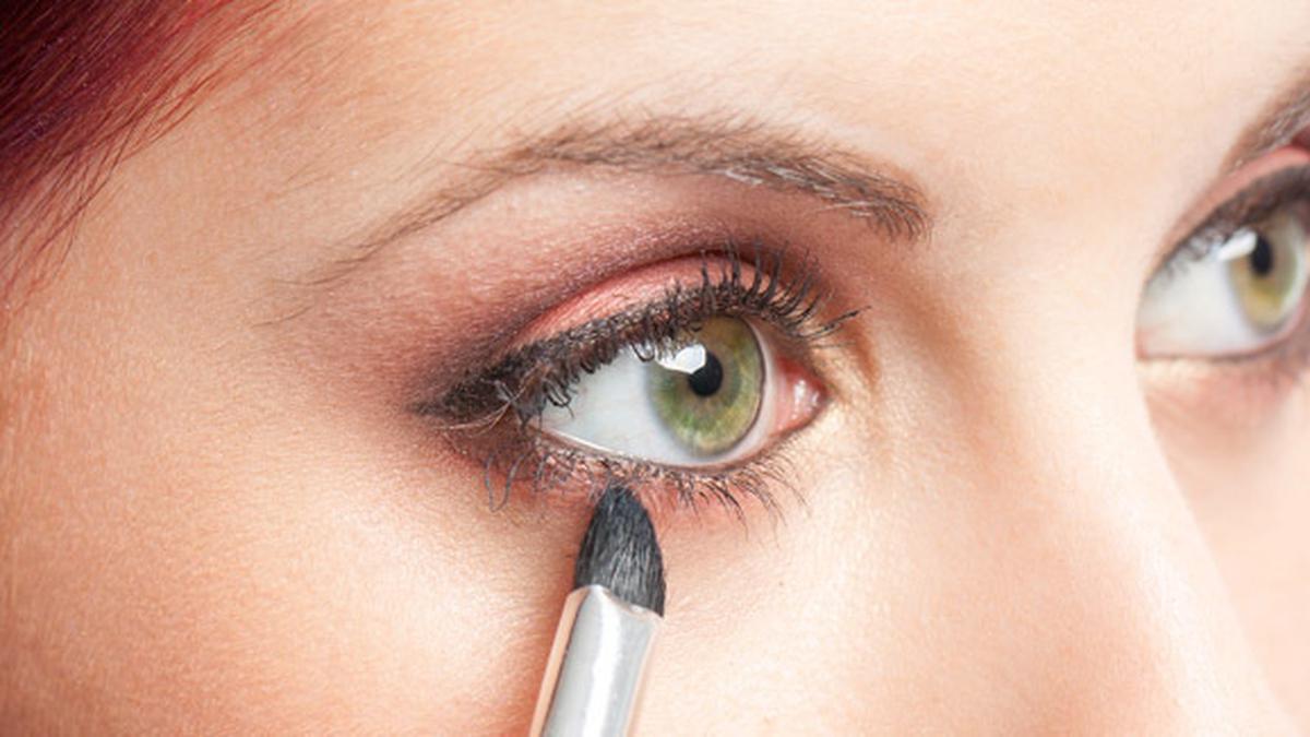 Tips Memilih Eyeliner Terbaik Untuk Pemula Beauty