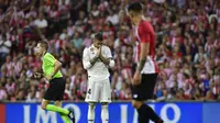 Kapten Real Madrid, Sergio Ramos, menyesali kegagalan timnya mengalahkan Athletic Bilbao. (AP Photo/Alvaro Barrientos)