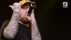 Kabar duka datang dari ranah hiburan Hollywood. Mac Miller, musisi yang juga mantan kekasih Ariana Grande meninggal dunia diusia 26 tahun karena overdosis.