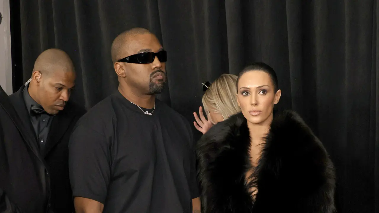 Kanye West dan Bianca Censori di karpet merah Grammy Awards 2025. (Frazer Harrison / GETTY IMAGES NORTH AMERICA / Getty Images via AFP)
