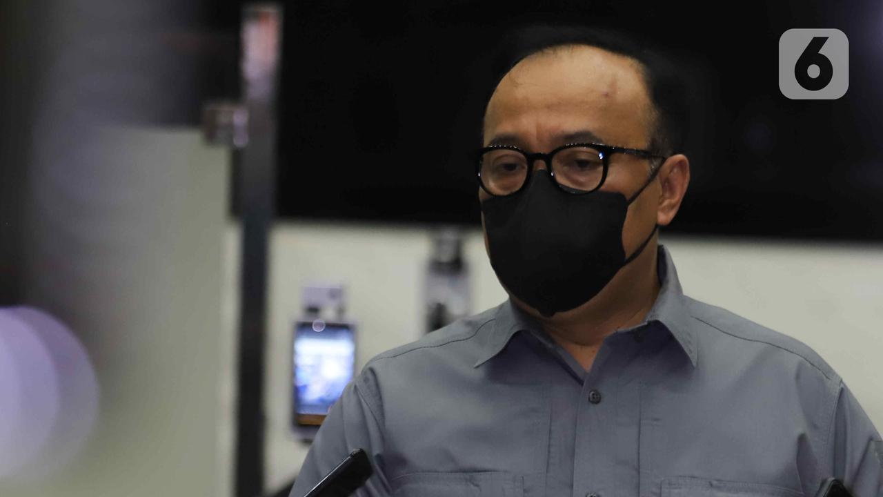 Kadiv Humas Polri Irjen Pol Dedi Prasetyo memberikan keterangan