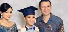 Titi Kamal di Wisuda Putranya yang Lulus SD. [@titi_kamall]