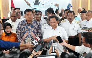 Mendagri usai rapat koordinasi di Kantor Pusat Kemendagri, Jakarta, Rabu. (Istimewa)