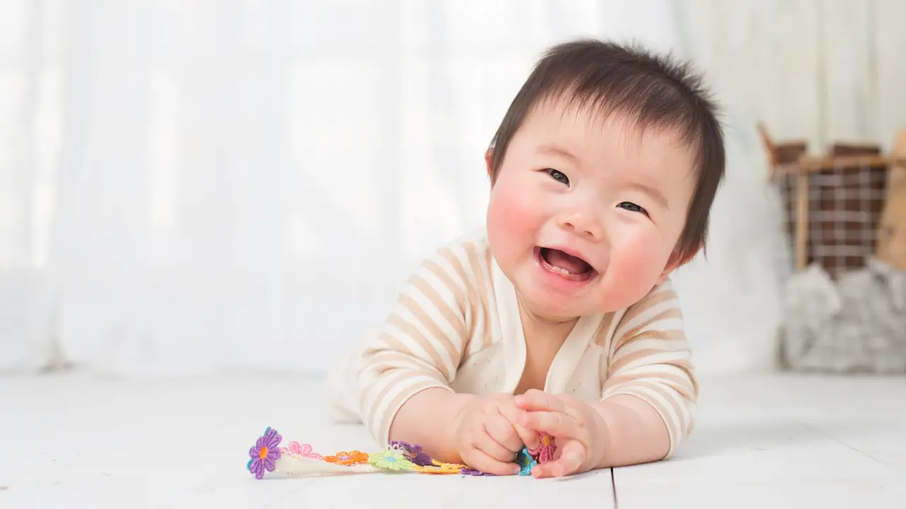 Ciri Anak Pintar sejak Bayi
