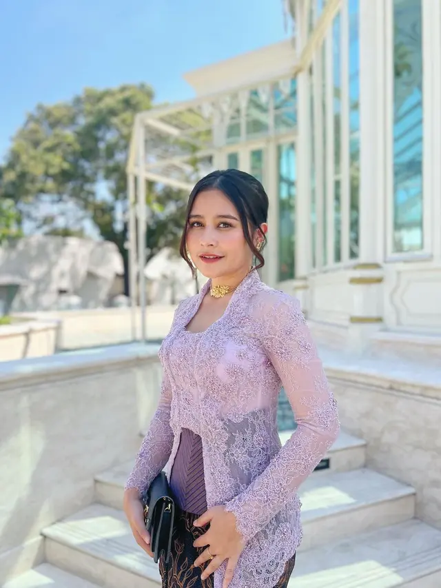 Prilly Latuconsina (Instagram/prillylatuconsina96)