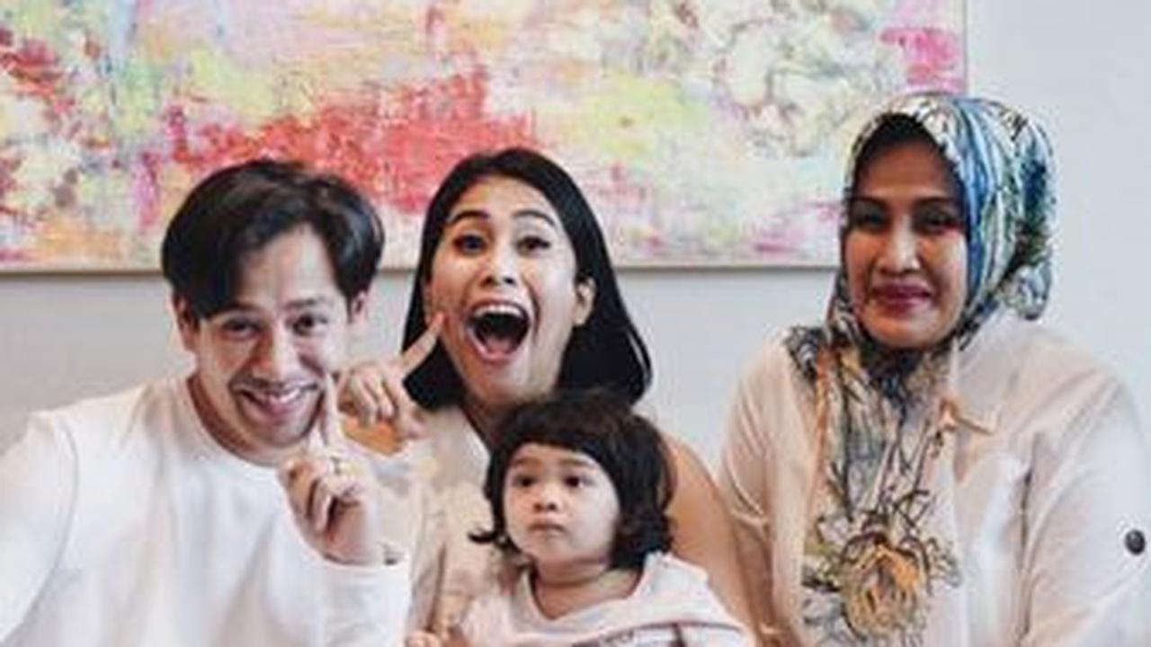 Hadiri Ulang Tahun Sang Cucu