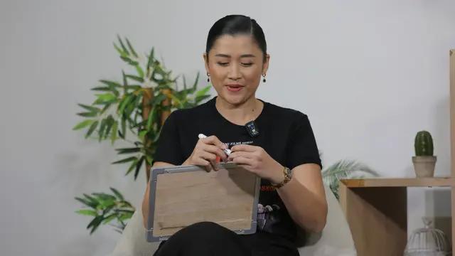 Jenny Zhang.