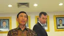 Menko Polhukam Wiranto dan Minister of Justice Australia Michael Keenan l saat penandatanganan kerja sama PPATK dan AUSTRAC di Jakarta, Rabu (1/2). (Liputan6.com/Angga Yuniar)