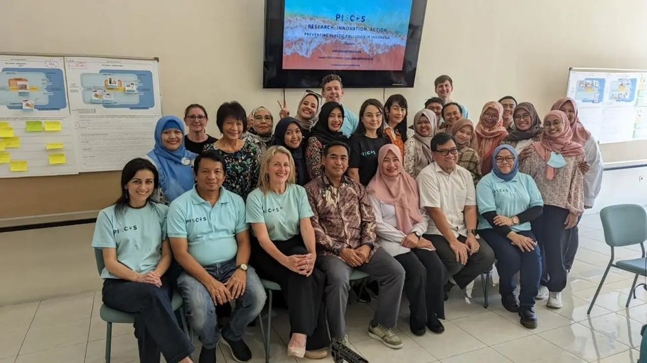 Tim pusat pencegahan polusi plastik  (Living Lab) di Banyuwangi (Istimewa)