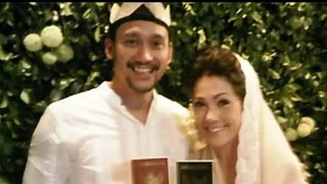 12 Tahun Menikah, Ini 7 Potret Lawas Tora Sudiro dengan Mieke Amalia