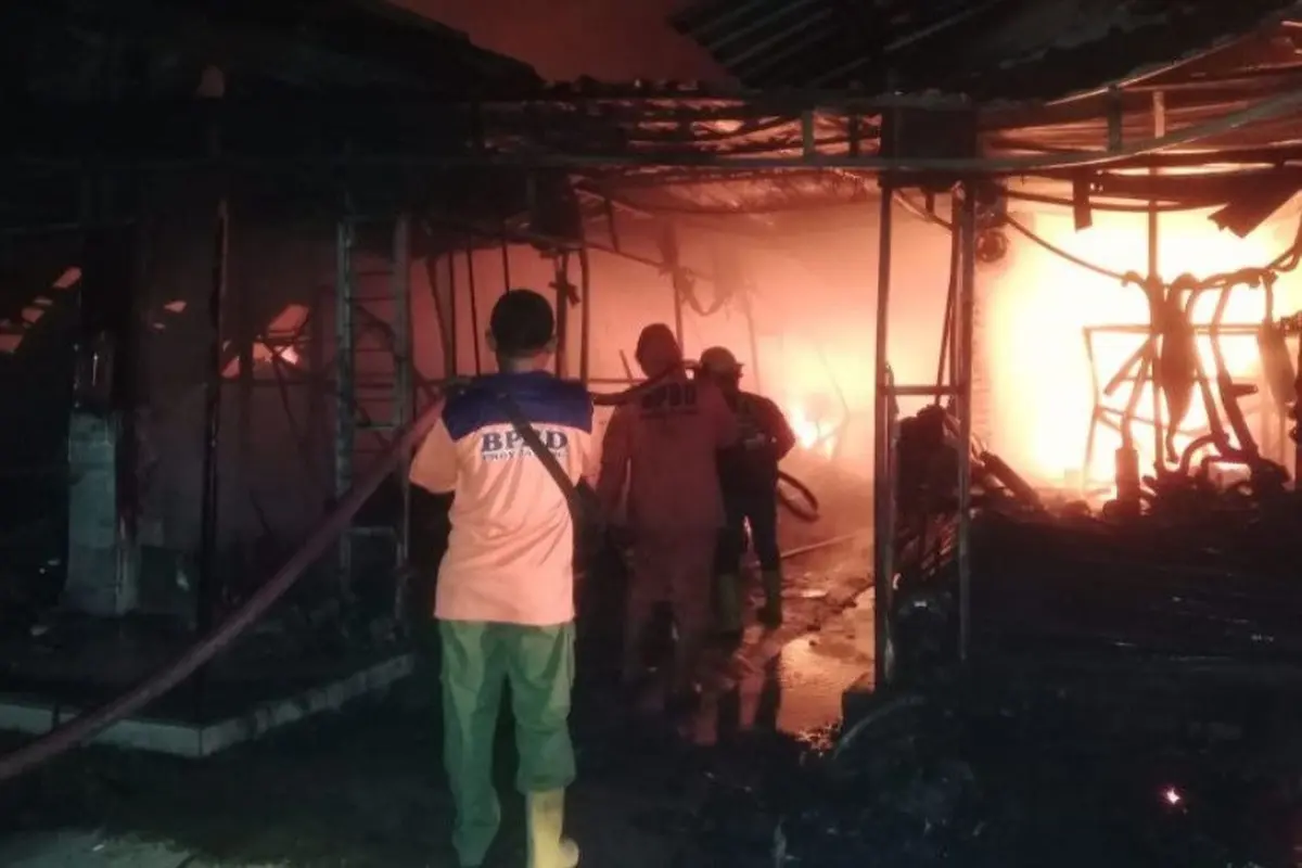 Kebakaran Pasar Barang Bekas