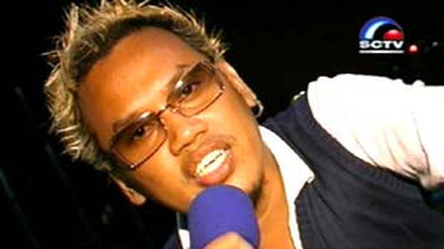 Uya Keluar Dari Tofu Showbiz Liputan6 Com