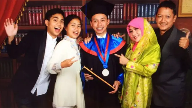 [Bintang] Dina Mariana