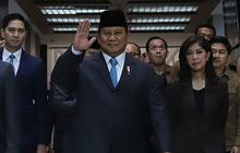 VIDEO: Ditelepon Prabowo Bahas Gaji, Hakim Sampai Berdiri Angkat-Angkat Tangan Bakar Semangat