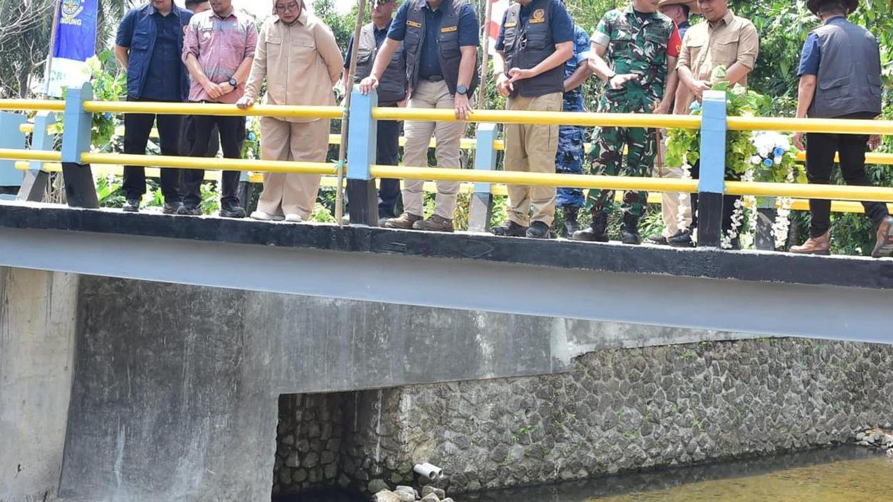 tni al bakti sosial