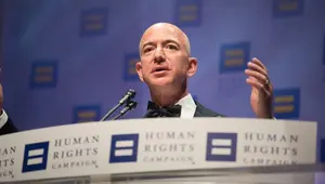 Jeff Bezos dan 2 Orang Superkaya Dunia Bakal Beli Saham Liverpool Pekan Ini