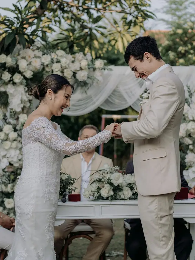 8 Momen Pernikahan Jennifer Coppen dan Dali Wassink, Berlangsung Secara Islam