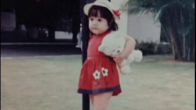6 Potret Masa Kecil Angelica Simperler, Genap 38 Tahun Tetep Punya Wajah Baby Face