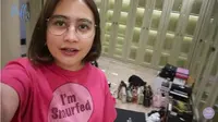 Potret lemari baru Prilly Latuconsina. (Sumber: YouTube/Prilly Latuconsina)