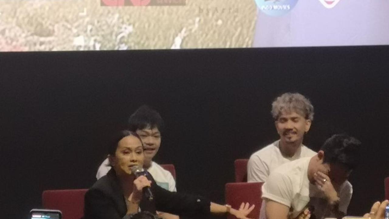 Sarah Sechan Ungkap Tantangan Terbesar Adaptasi Dialek Batak di Film 'Wasiat Warisan