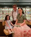 Julie Estelle Sedang Hamil Anak ke-2 saat liburan. [@julstelle]