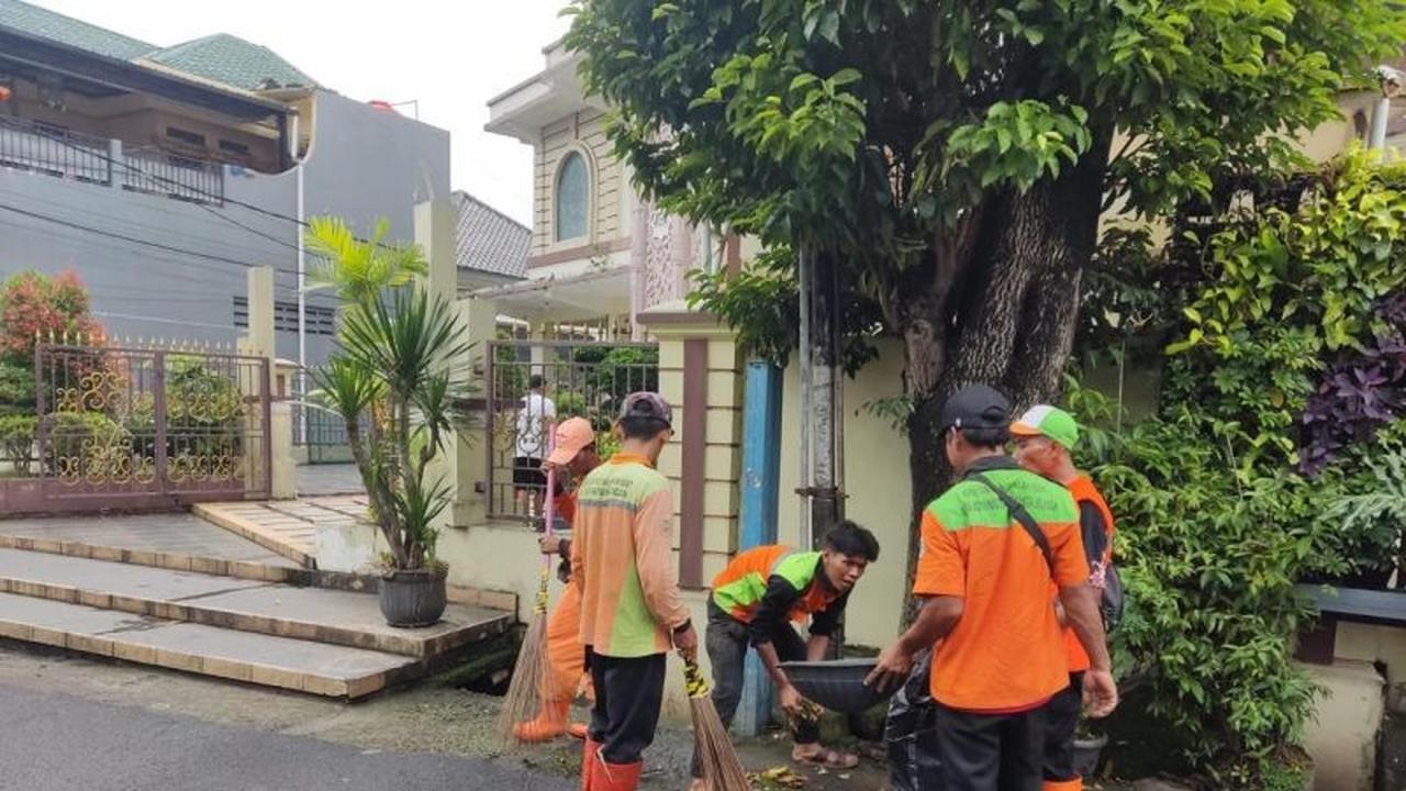 Ribuan Personel DLH DKI Jakarta Gelar Kerja Bakti Masjid Ramadhan, Sambut Bulan Suci 1447 H